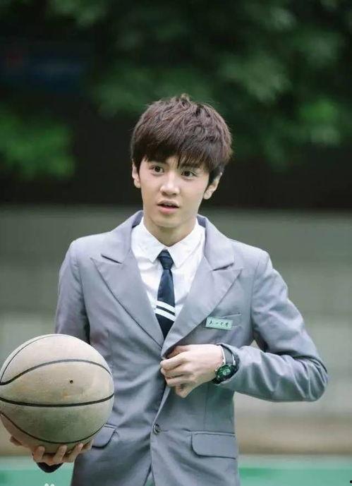 陈哲远自我爆料视频播放,视频播放引热议